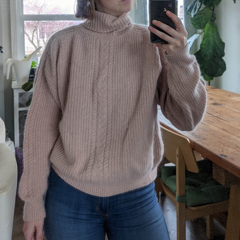 Lambswool & angora sweater
